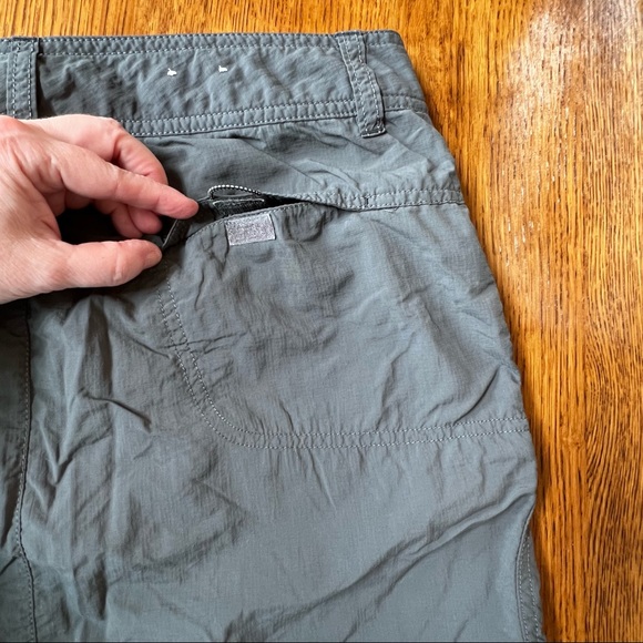 ⭐️ Columbia Omni-Shade Sun Protection Gray Skirt Size 4 - Picture 8 of 15